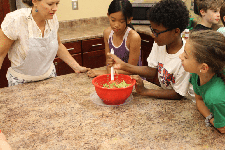 Elizabeth Speed cooks with kids in Oxford, Mississippi